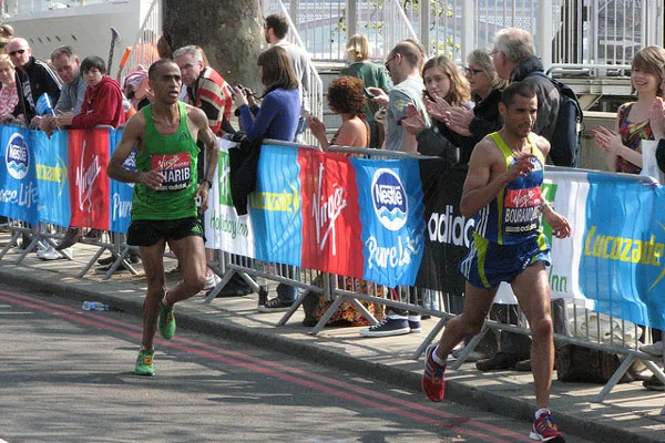 Maroko | Marokański lekkoatleta i wicemistrz olimpijski z 2008 (Pekin) - Jaouad Gharib (pierwszy z lewej)