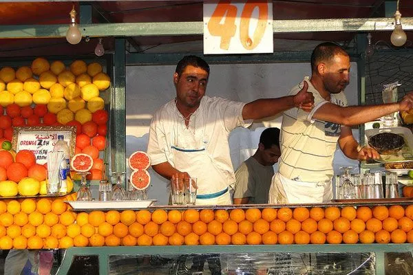 Maroko (Marrakesz) | Na marokańskim targu niemal każda cena podlega negocjacji